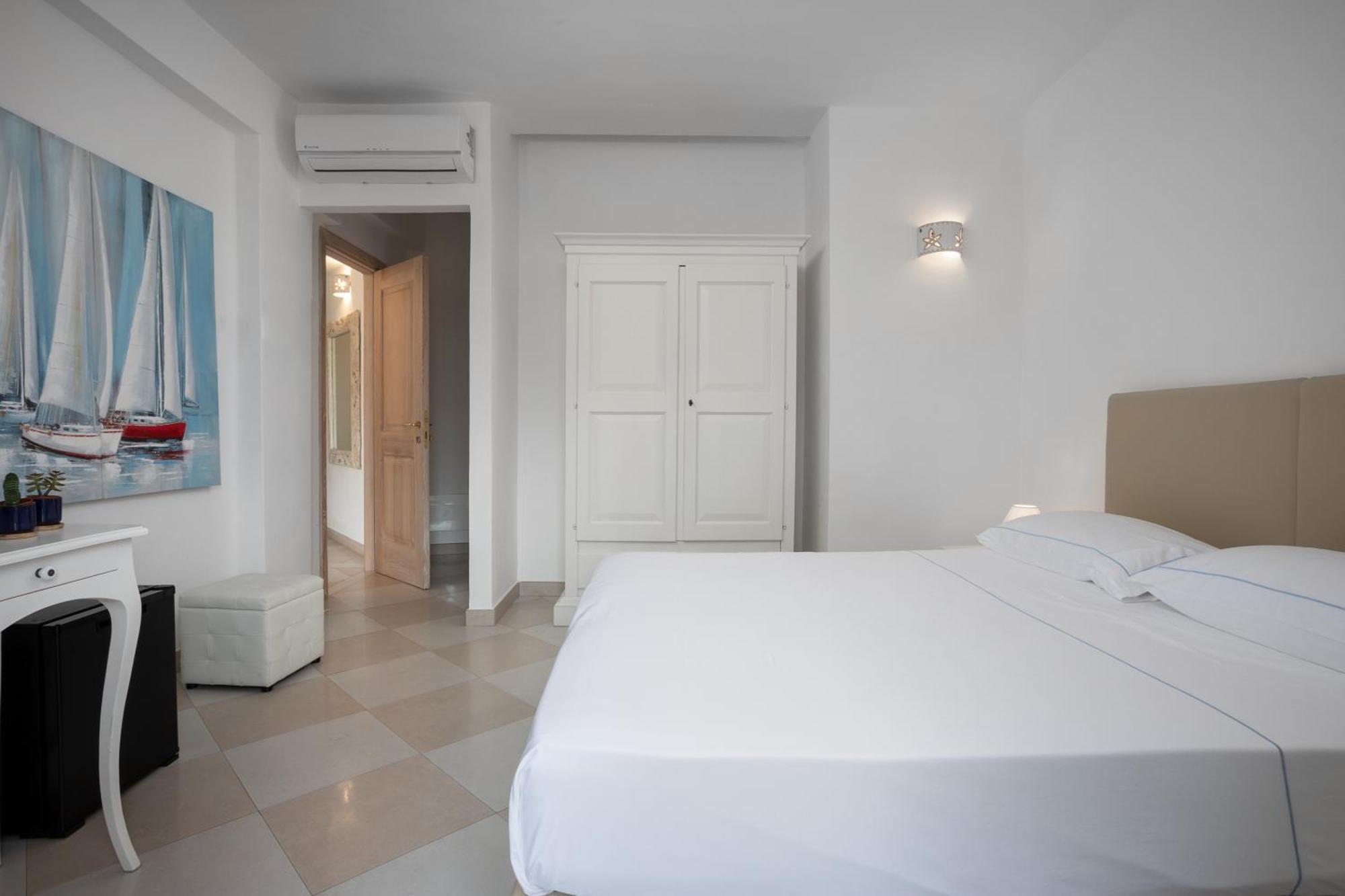 The Square Depandance Bed and Breakfast Cannigione Buitenkant foto