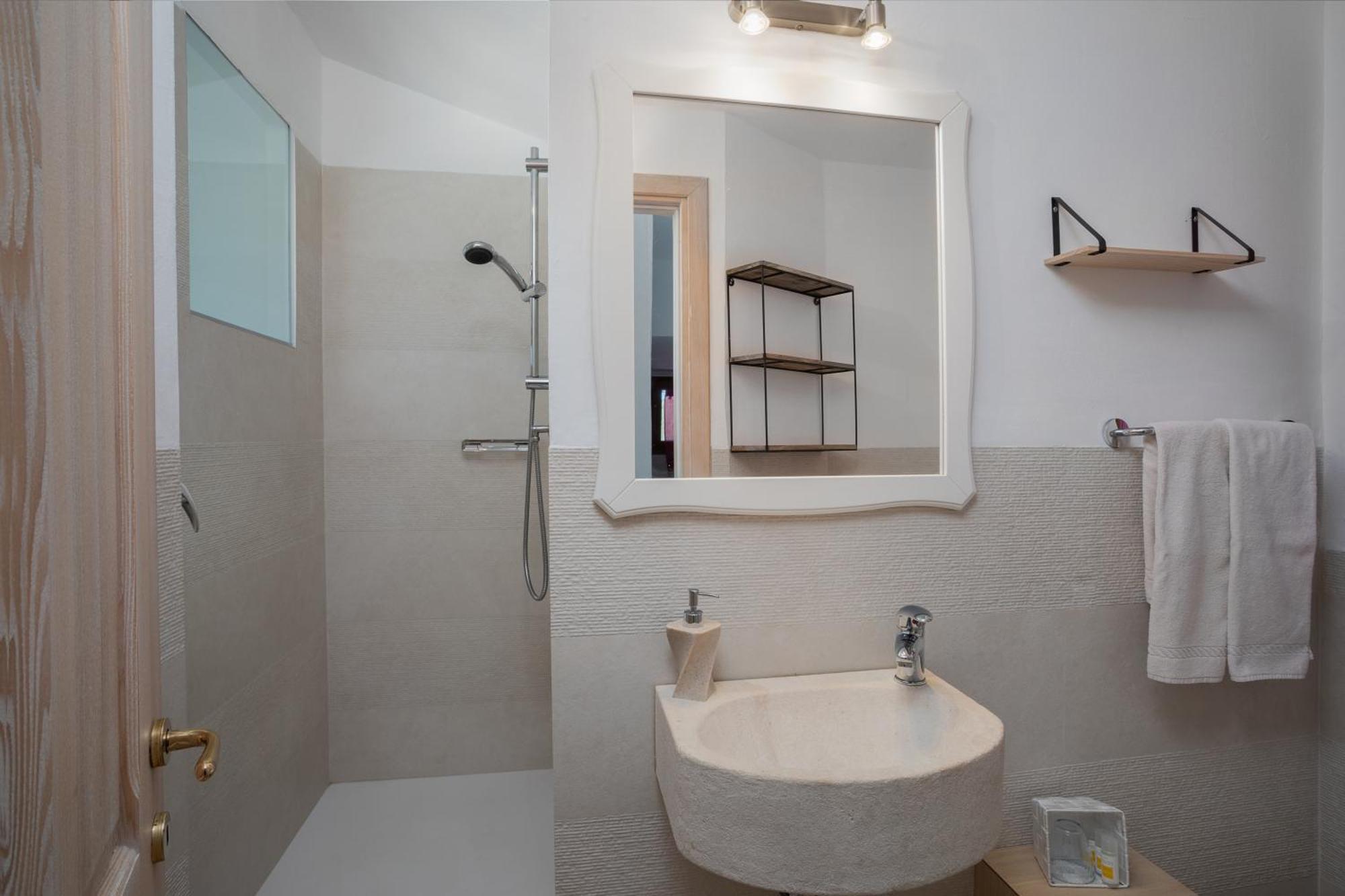 The Square Depandance Bed and Breakfast Cannigione Buitenkant foto
